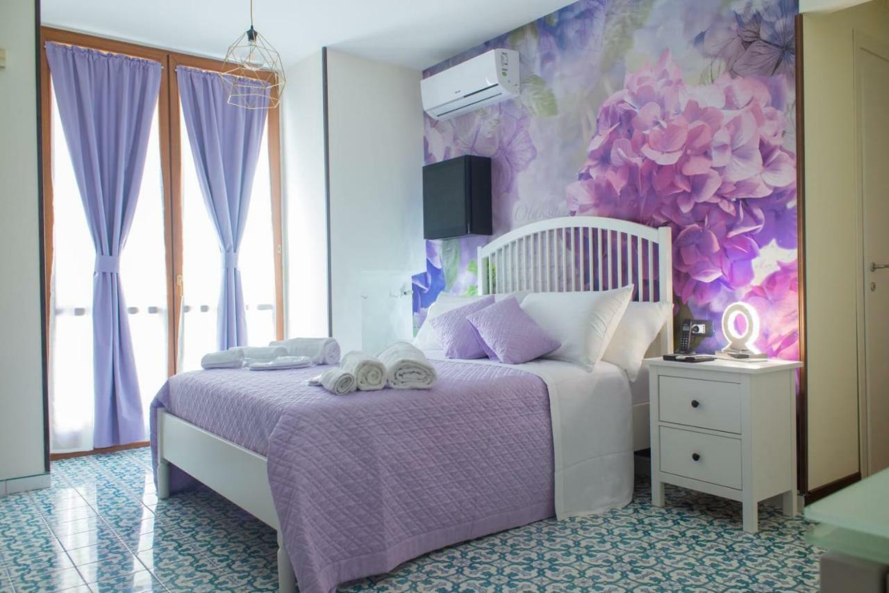 Bed Boutique Napoli Colors Hotel Værelse billede