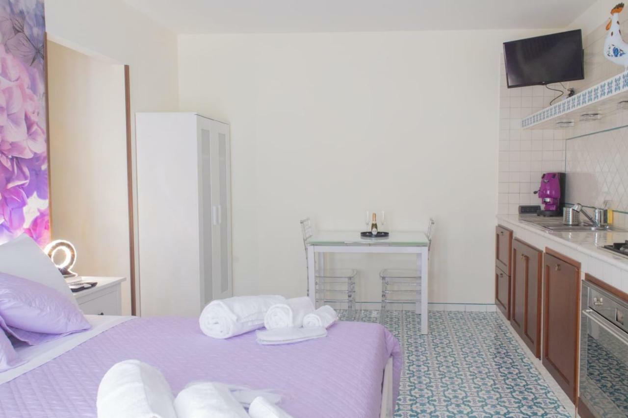 Bed Boutique Napoli Colors Hotel Værelse billede